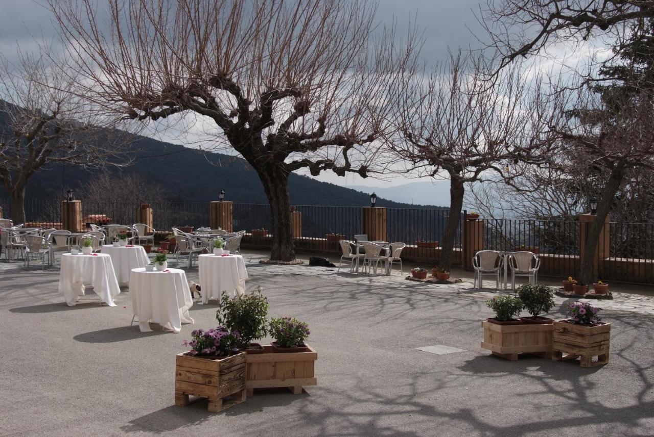 Hostal Montserrat Montseny Kültér fotó