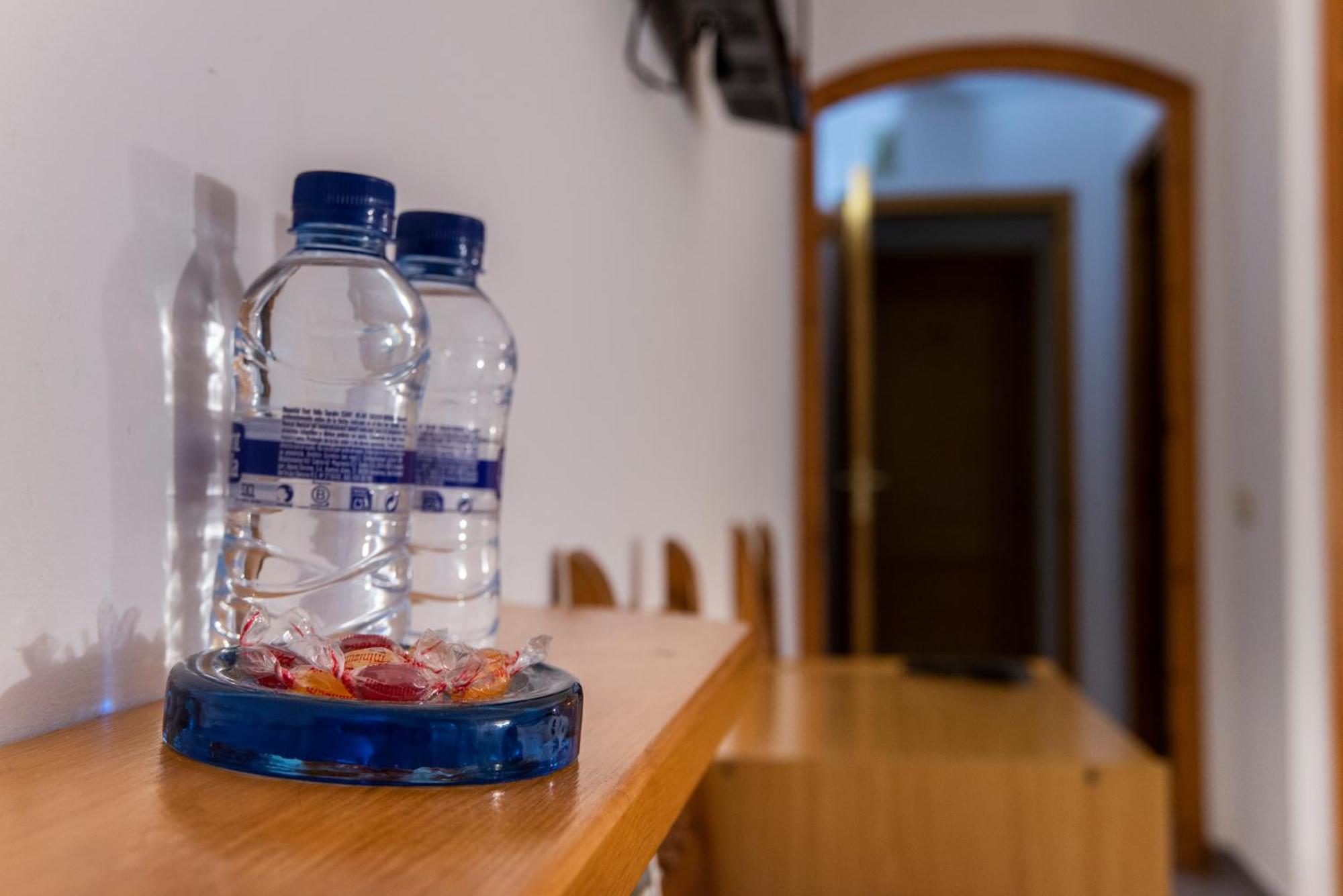 Hostal Montserrat Montseny Kültér fotó