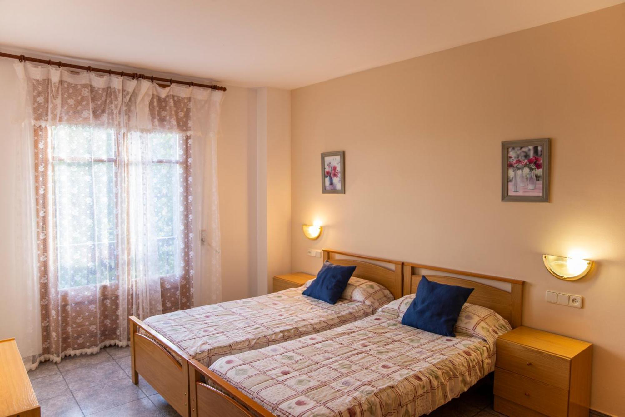 Hostal Montserrat Montseny Kültér fotó