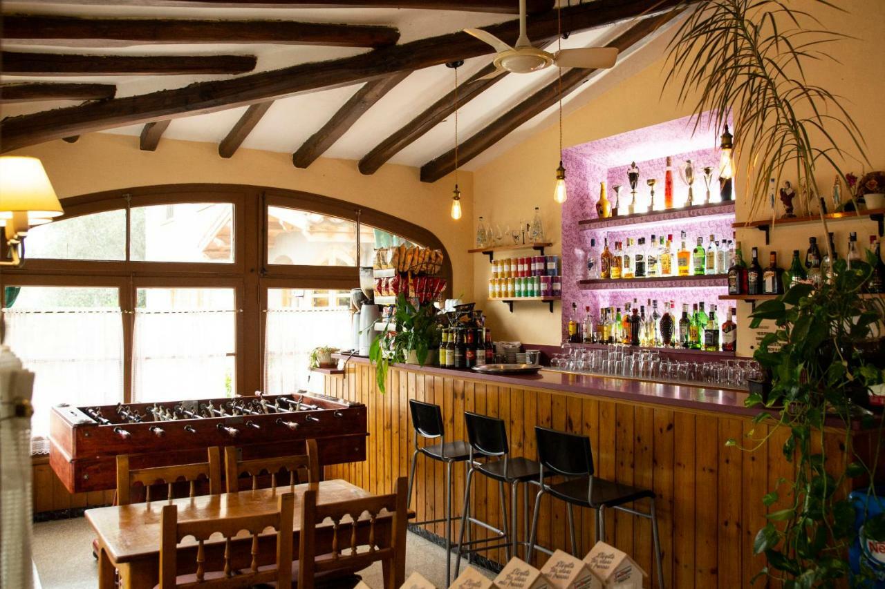 Hostal Montserrat Montseny Kültér fotó