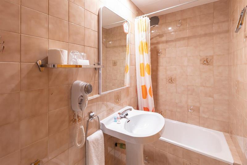 Hostal Montserrat Montseny Kültér fotó